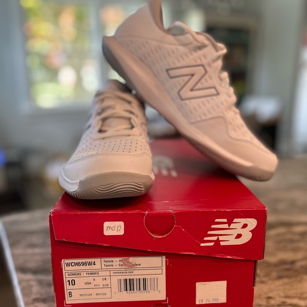 New Balance Women's Sneakers - White